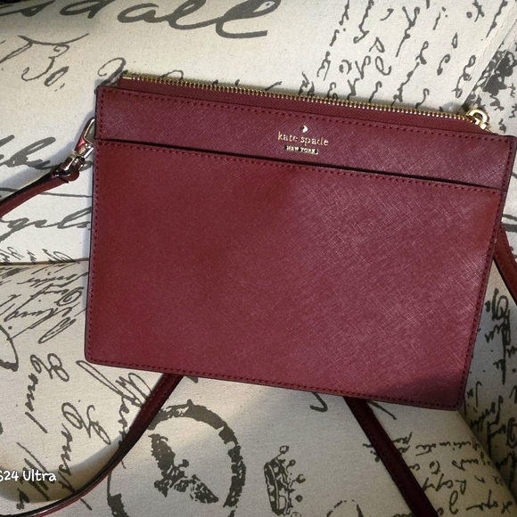Kate Spade ♠️ Wine Burgundy Cameron Street Clutch purse NWOT